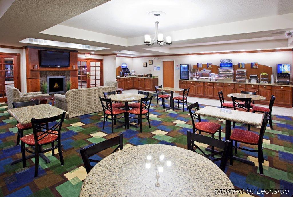 Holiday Inn Express And Suites Lafayette East By Ihg מראה חיצוני תמונה